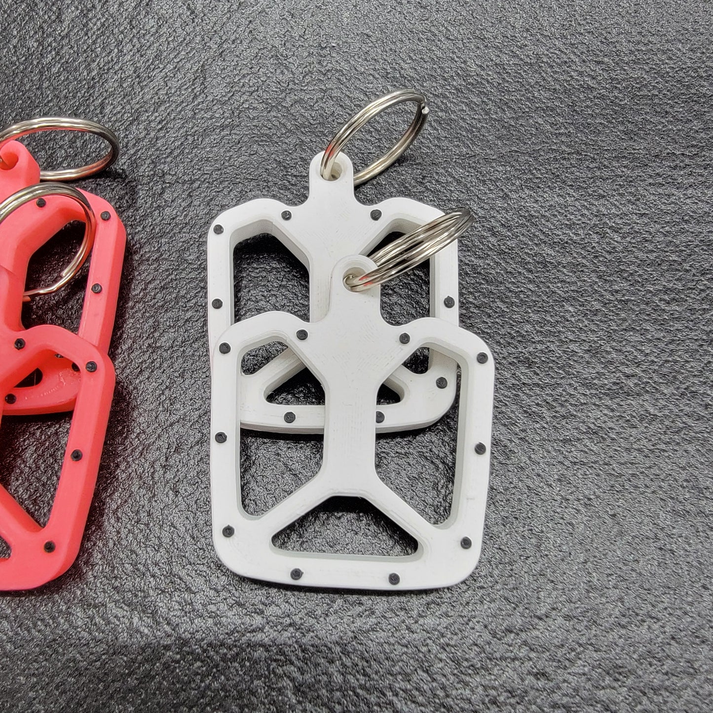 Bicycle pedal keychain