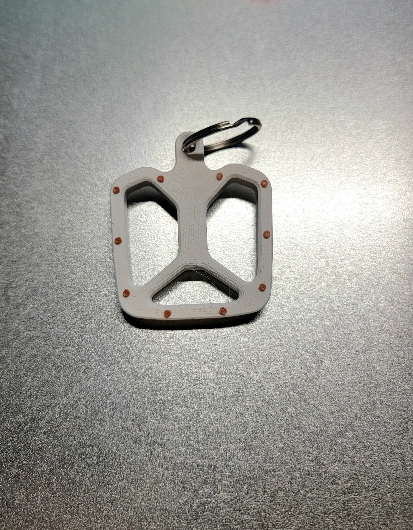 Bicycle pedal keychain