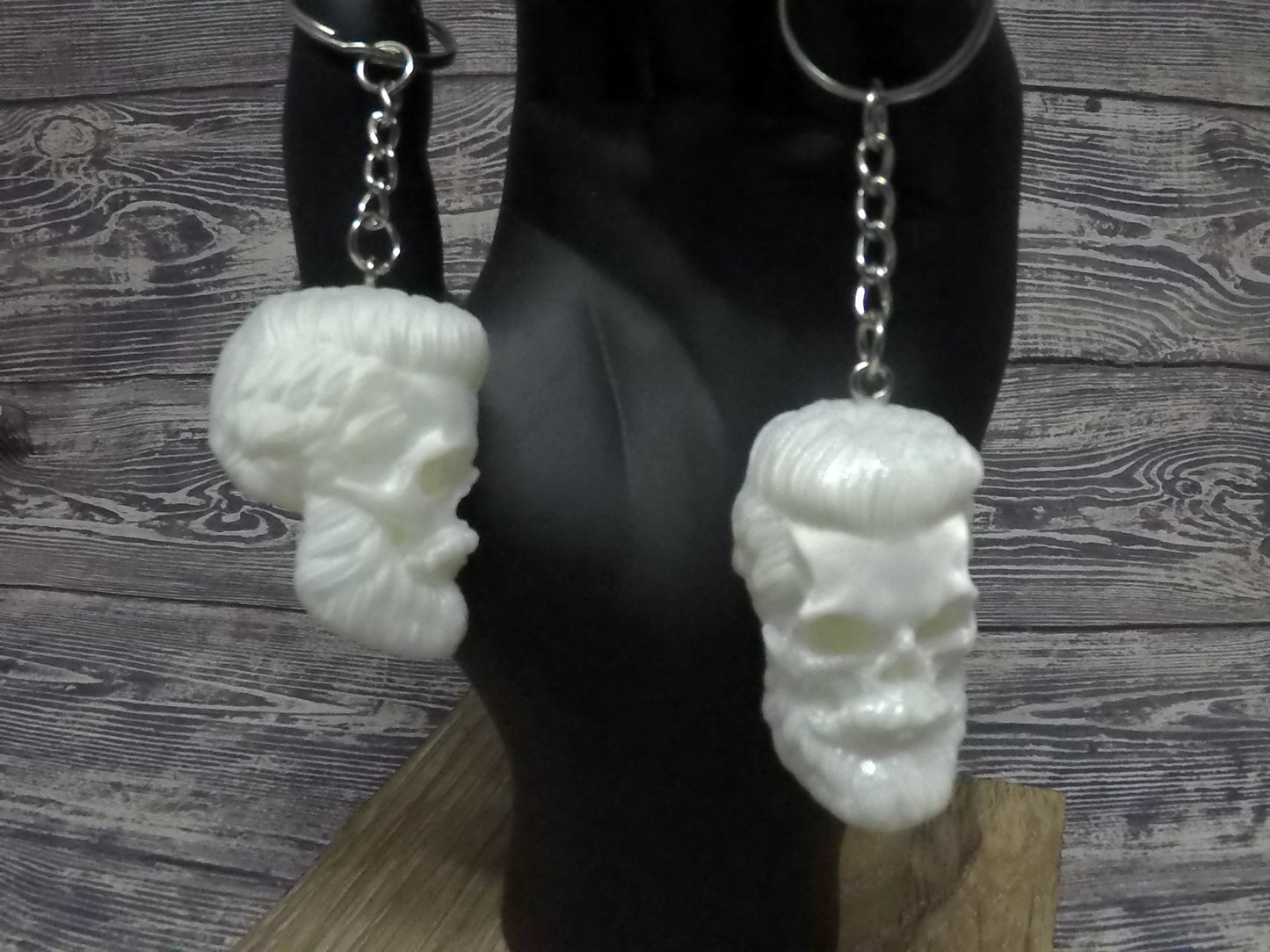 Bearded Skull Keychain